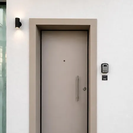 The Glasshouse Flat Near Metro Διαμέρισμα Θεσσαλονίκη